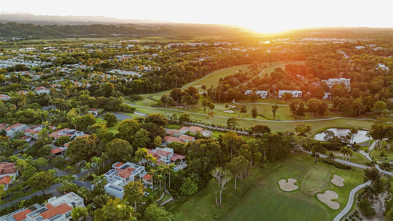 DORADO BEACH EAST - Residential