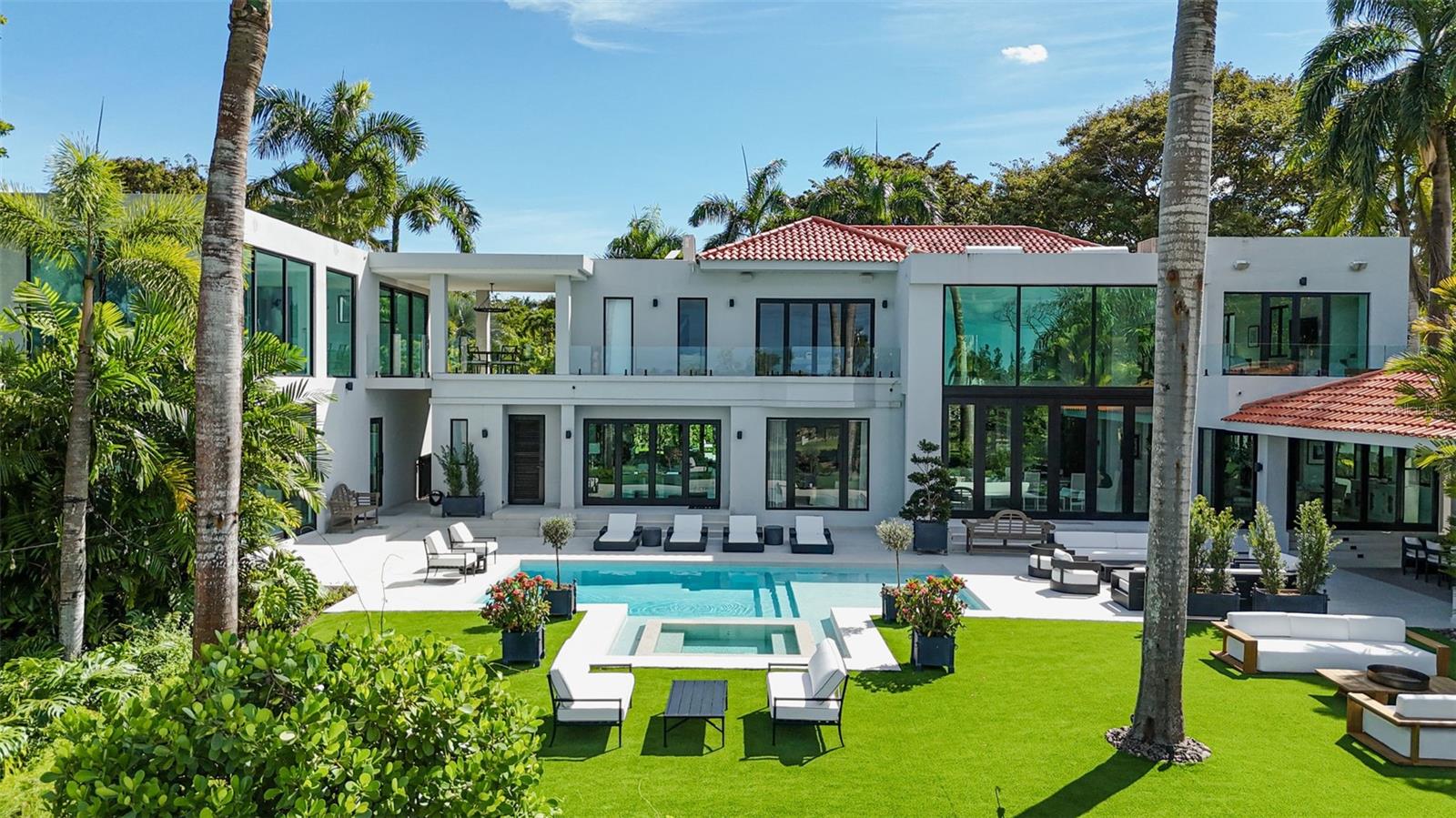 DORADO BEACH EAST - Residential