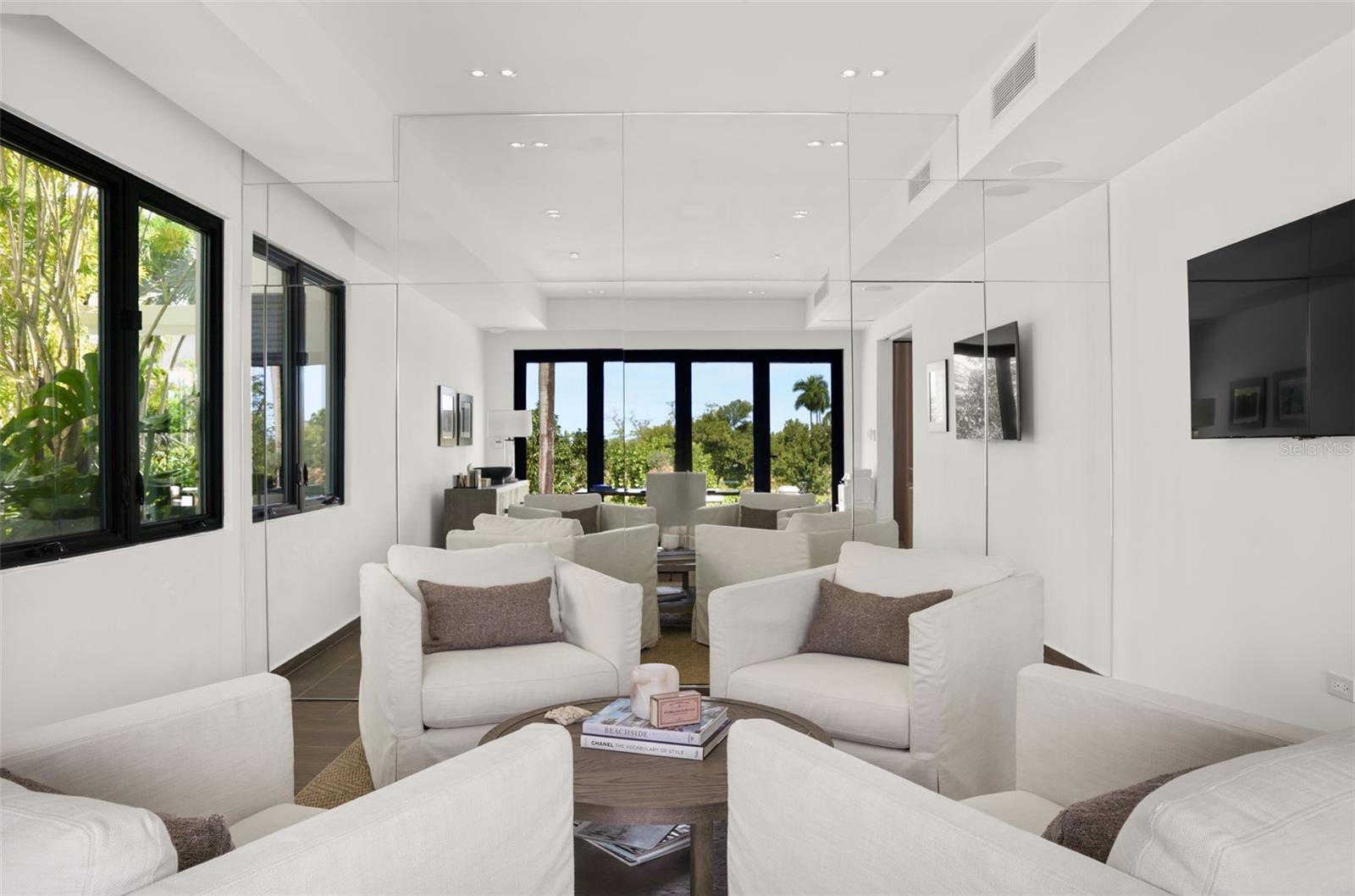 DORADO BEACH EAST - Residential