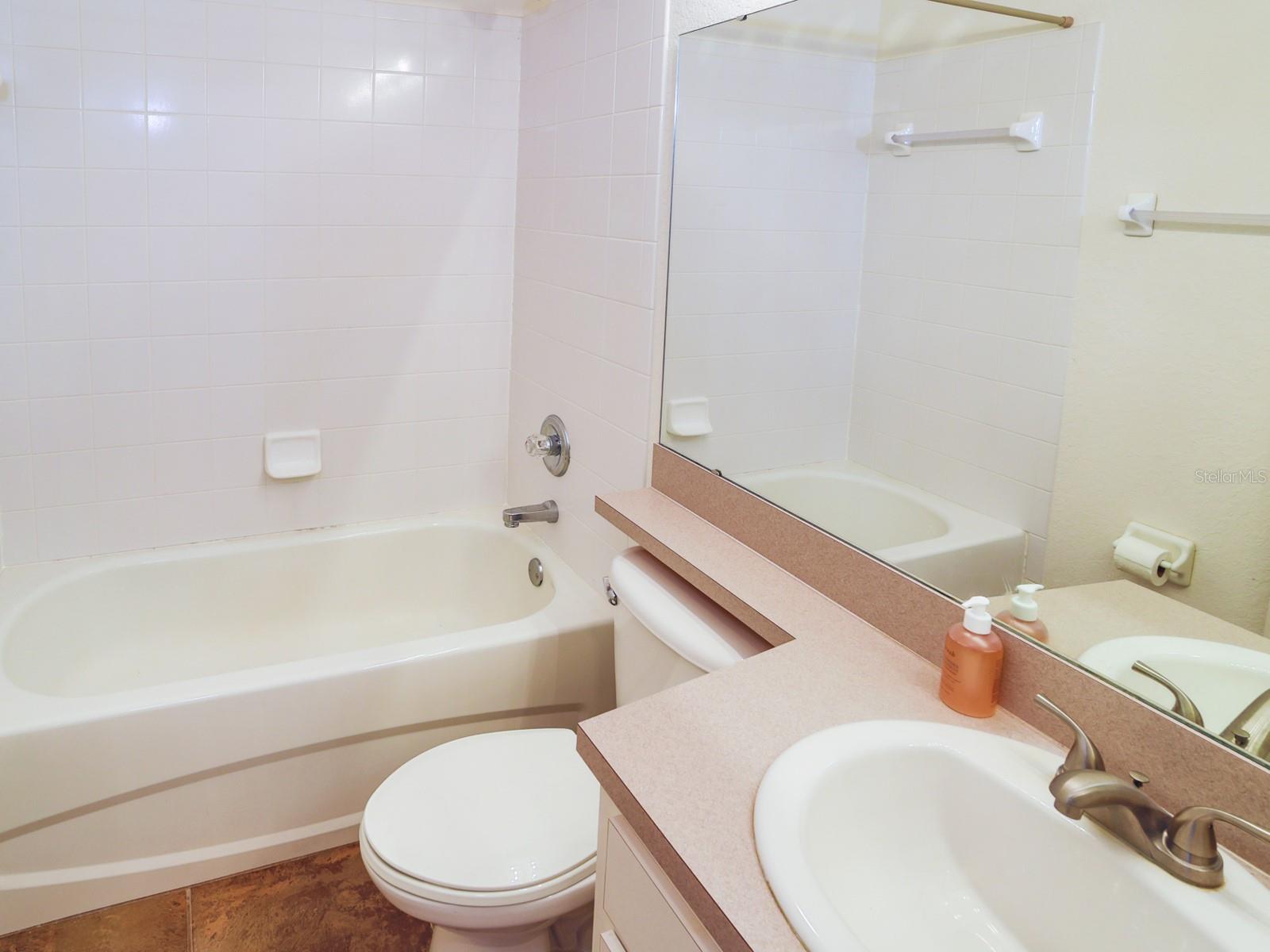 DEVONSHIRE MANOR - Residential