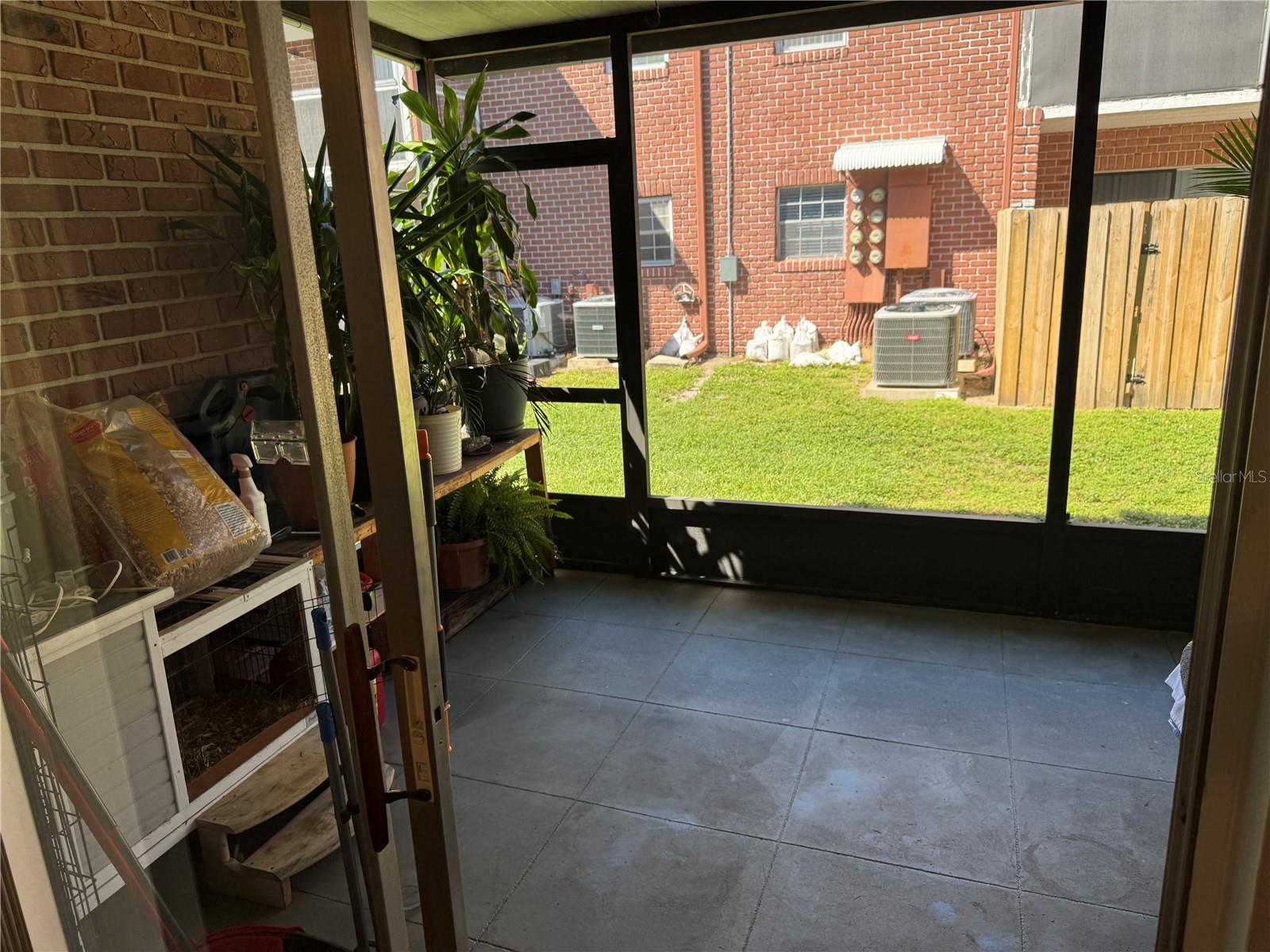 JAMESTOWN CONDO - Residential