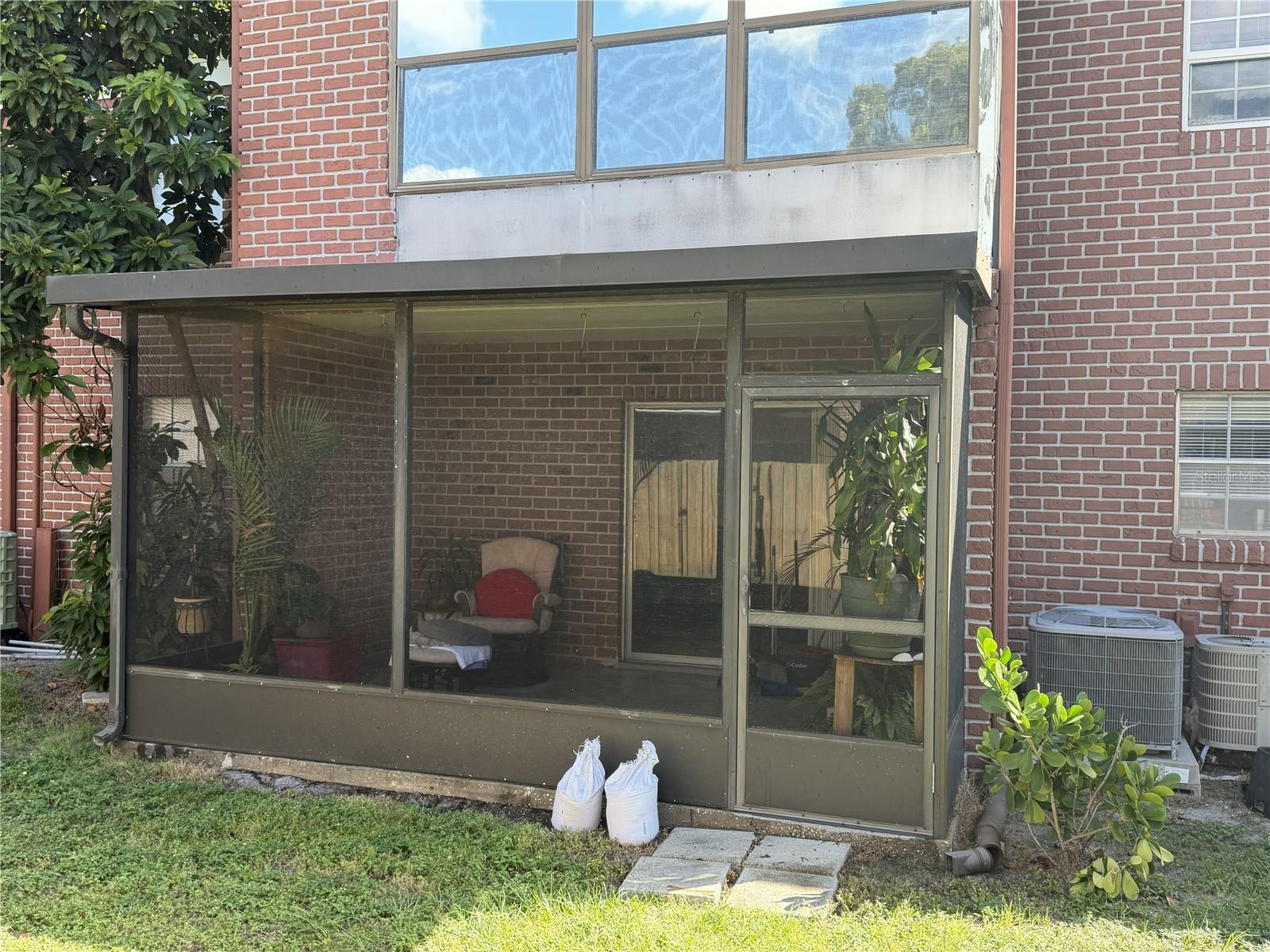 JAMESTOWN CONDO - Residential