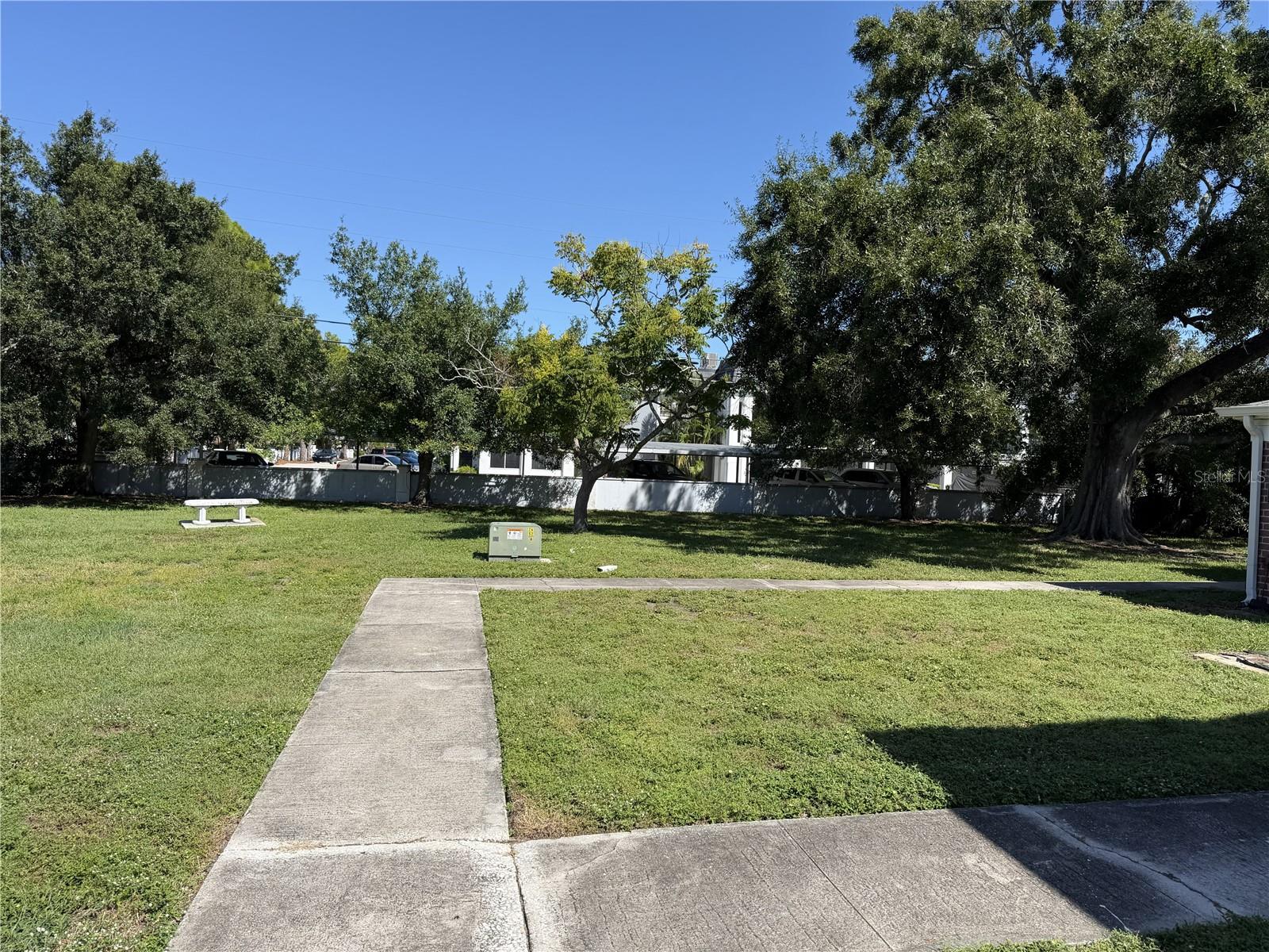 JAMESTOWN CONDO - Residential