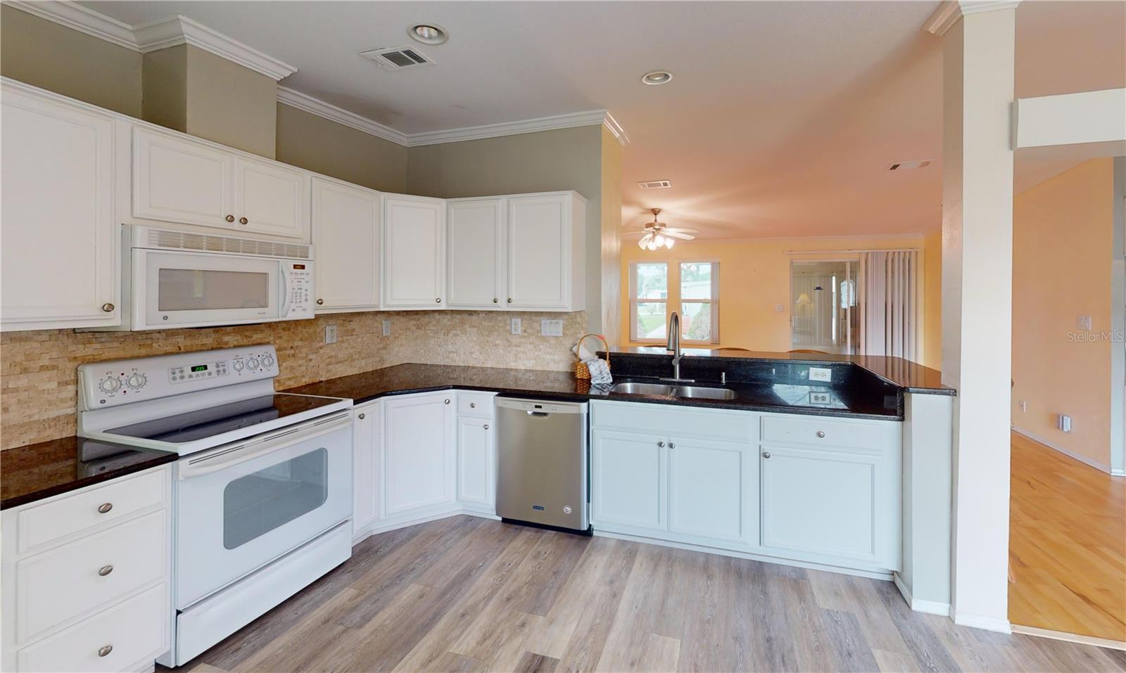 14162 NICKELODEON STREET