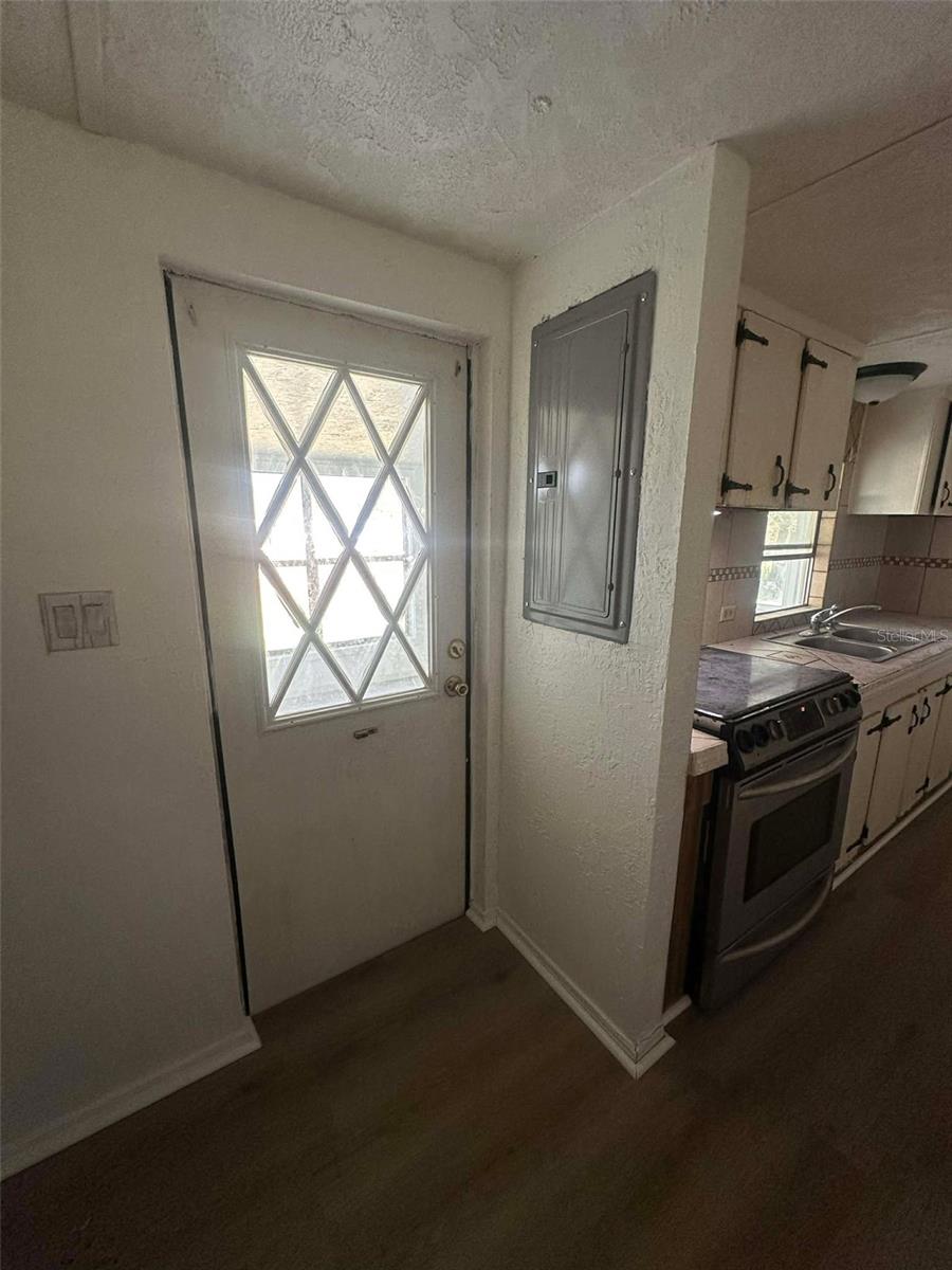 BELLEVIEW HILLS MANOR - Residential