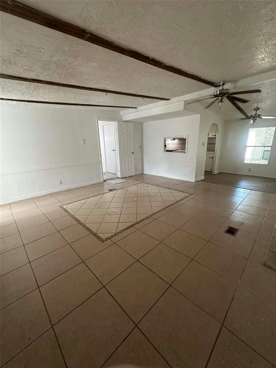 BELLEVIEW HILLS MANOR - Residential