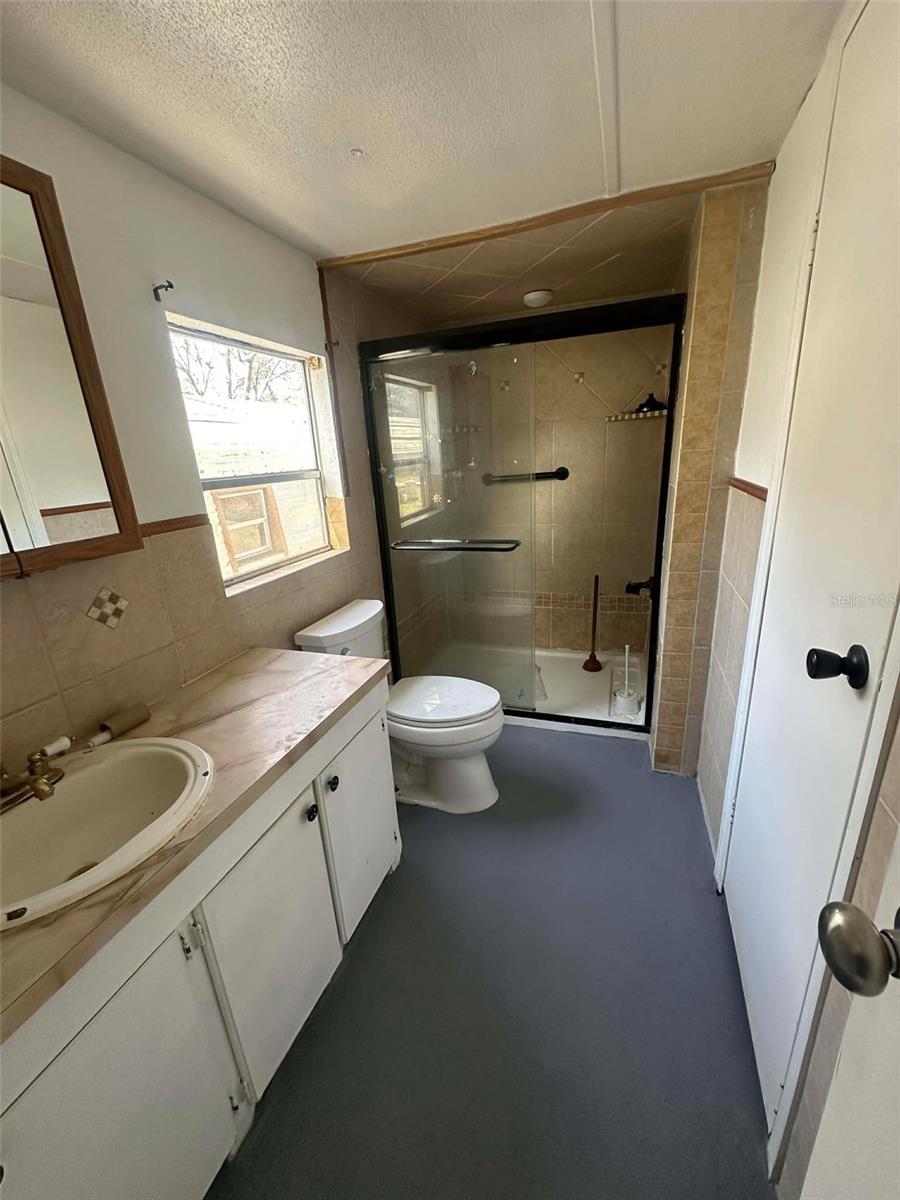 BELLEVIEW HILLS MANOR - Residential