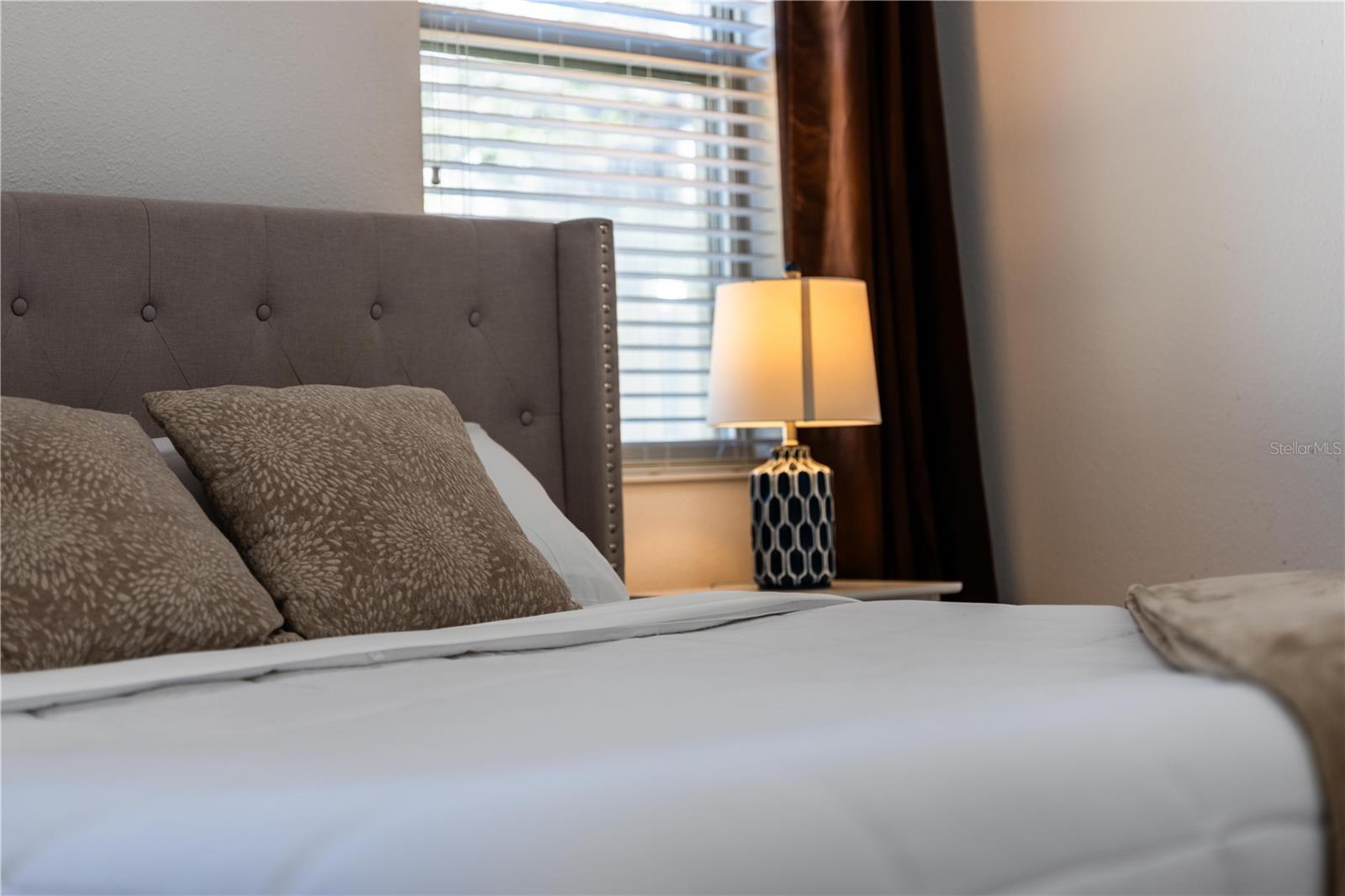 NARCOOSSEE VILLAGE PH 2 - Residential Lease