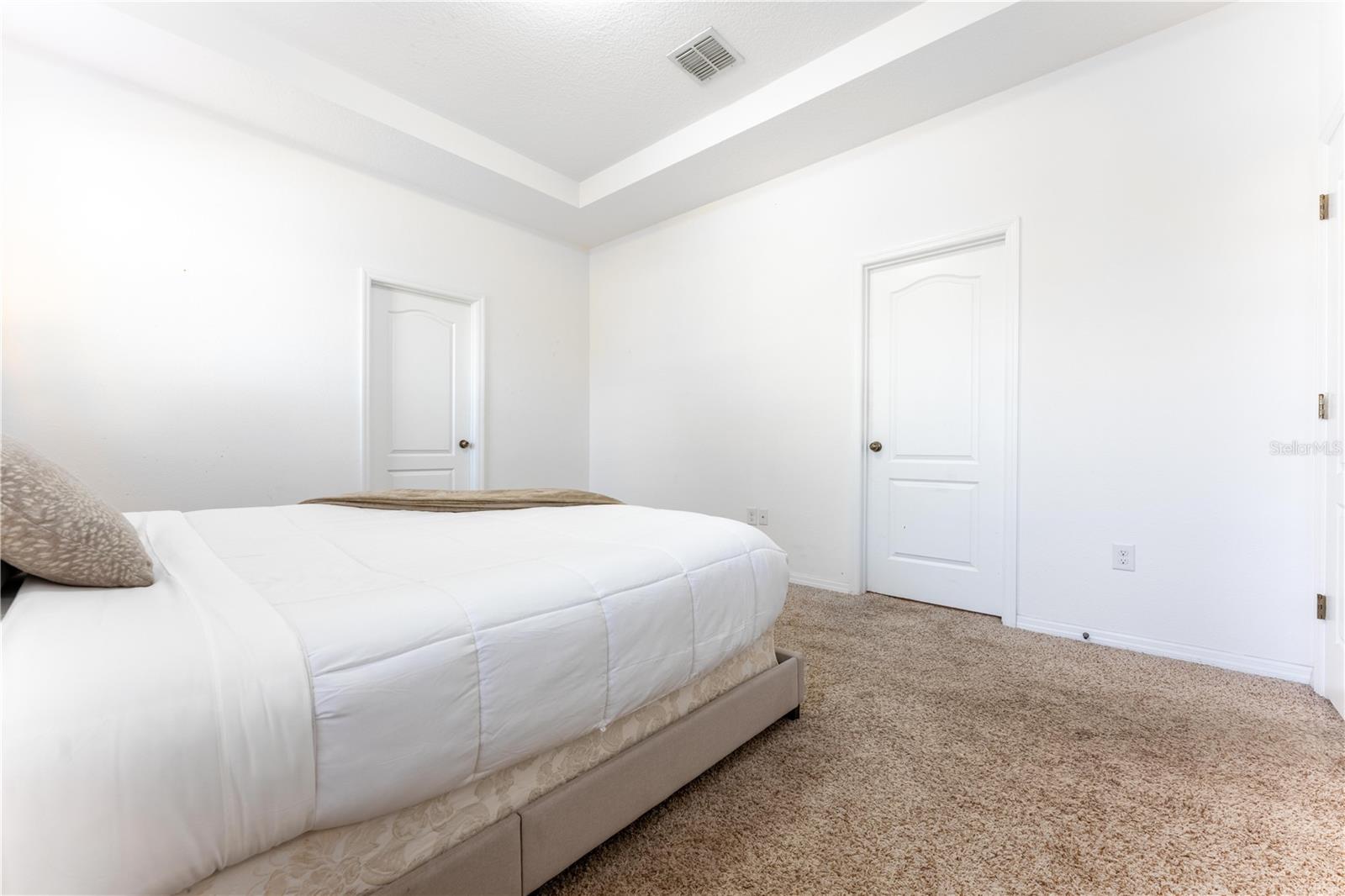 NARCOOSSEE VILLAGE PH 2 - Residential Lease