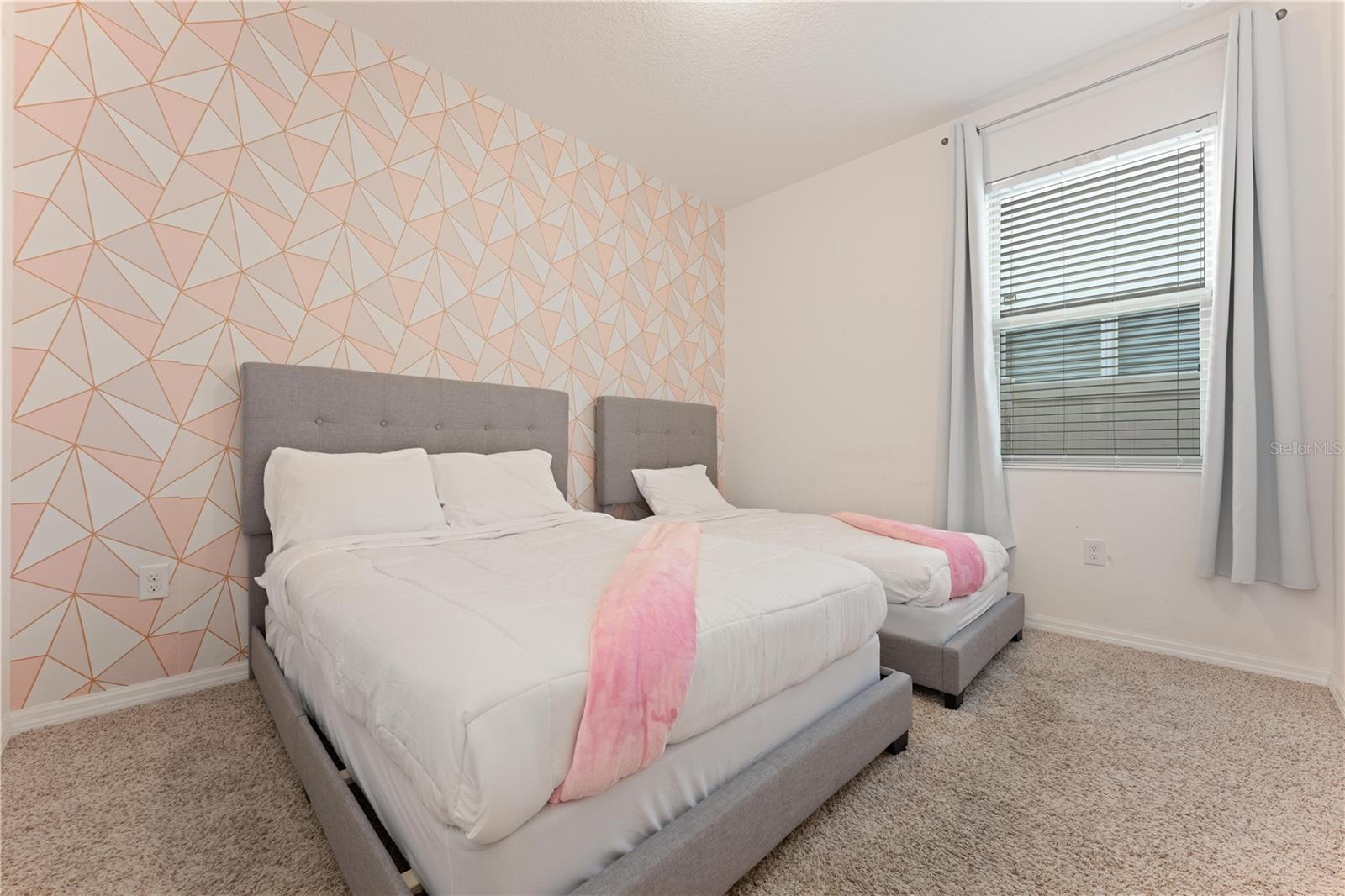 NARCOOSSEE VILLAGE PH 2 - Residential Lease