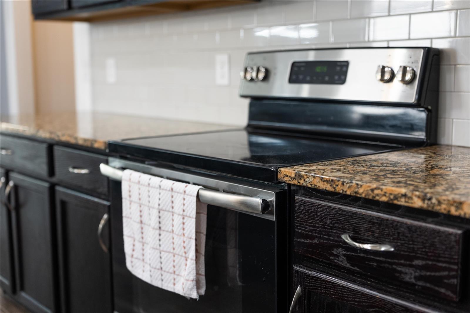 NARCOOSSEE VILLAGE PH 2 - Residential Lease