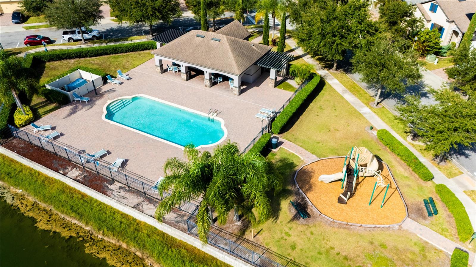 NARCOOSSEE VILLAGE PH 2 - Residential Lease