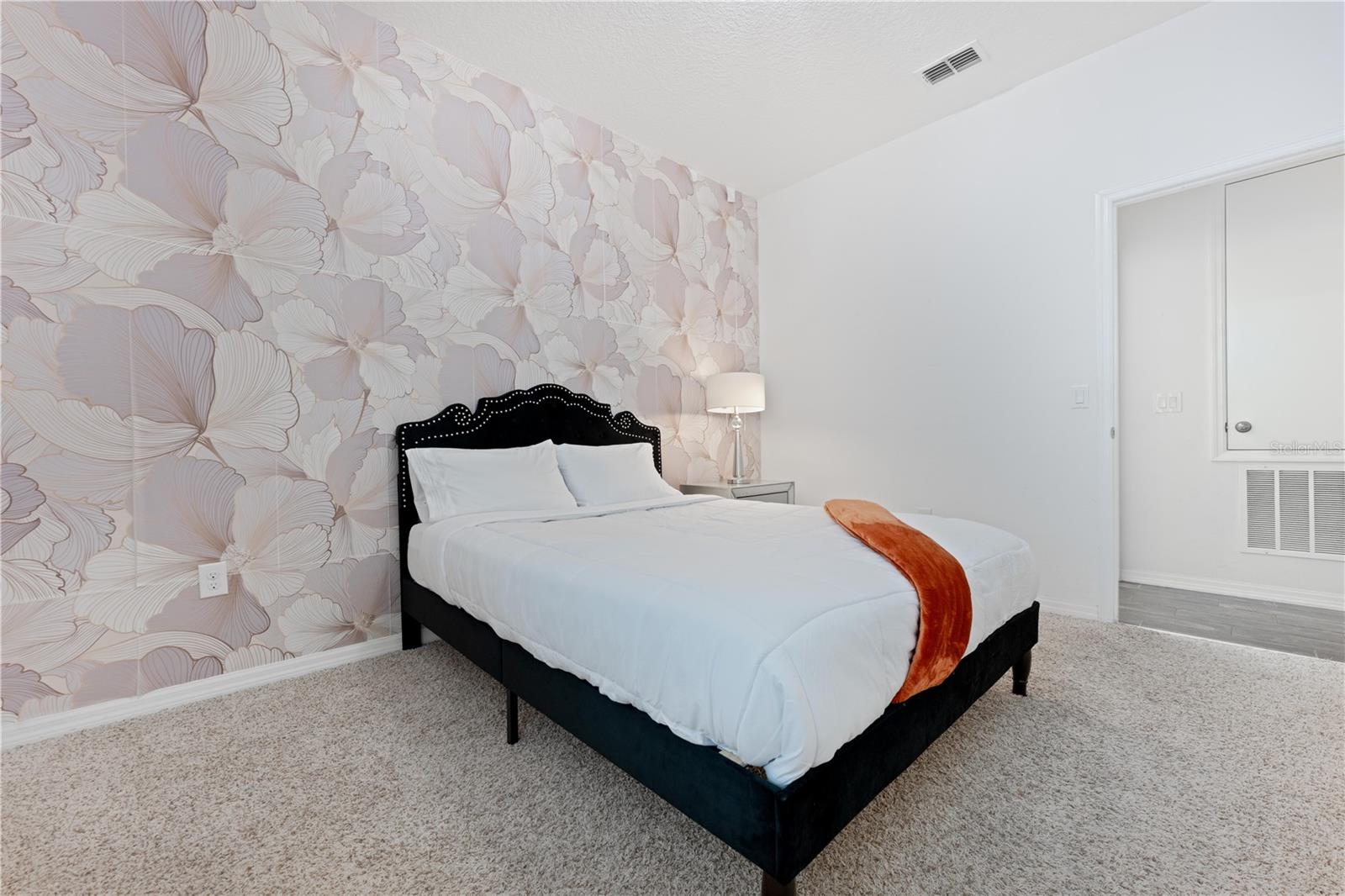 NARCOOSSEE VILLAGE PH 2 - Residential Lease