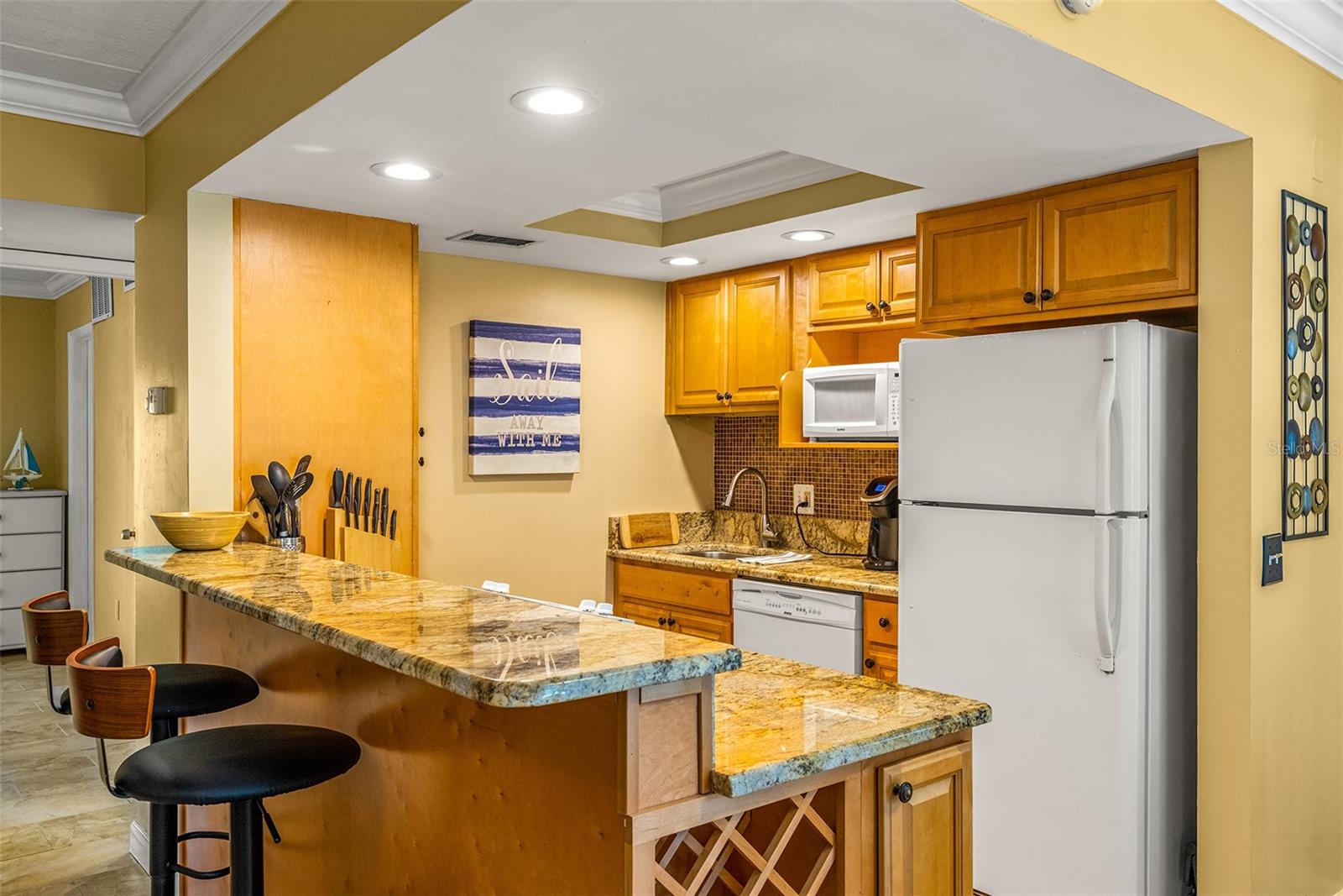 BOCA SHORES CONDO - Residential Lease