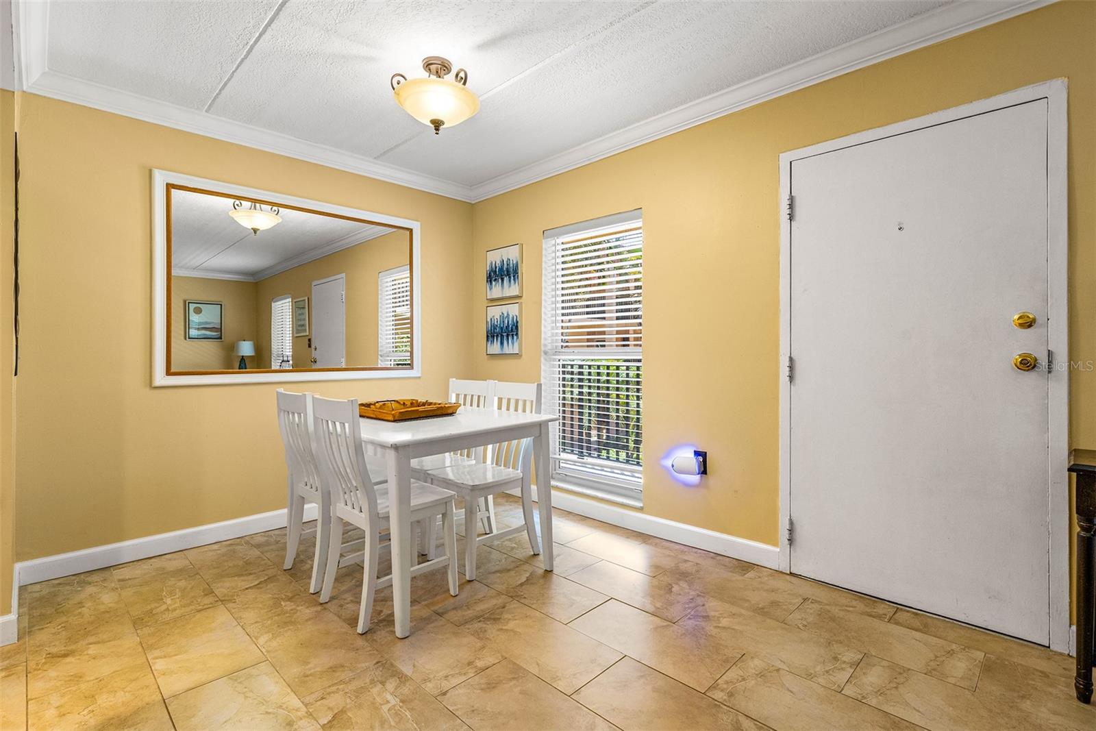 BOCA SHORES CONDO - Residential Lease