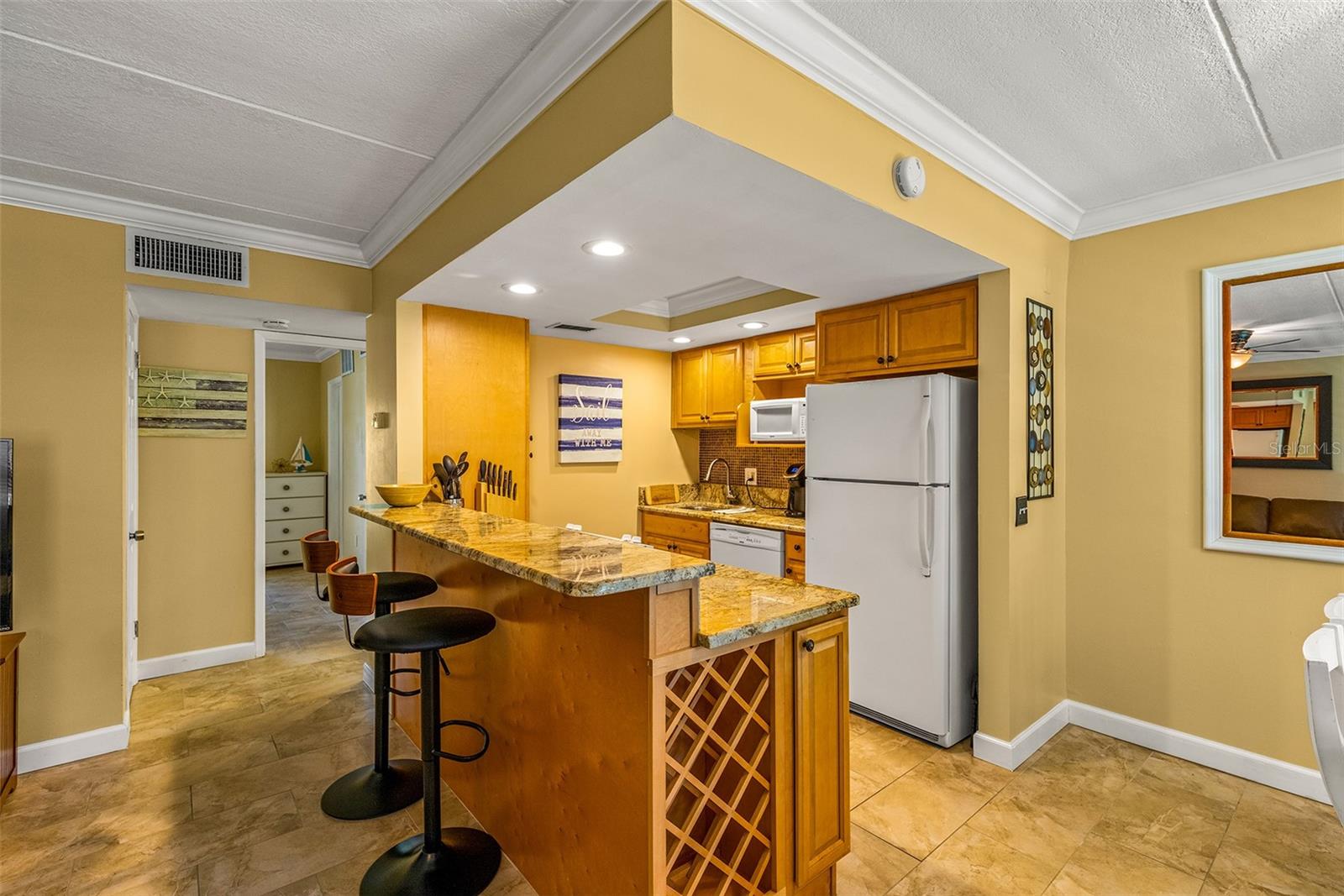 BOCA SHORES CONDO - Residential Lease