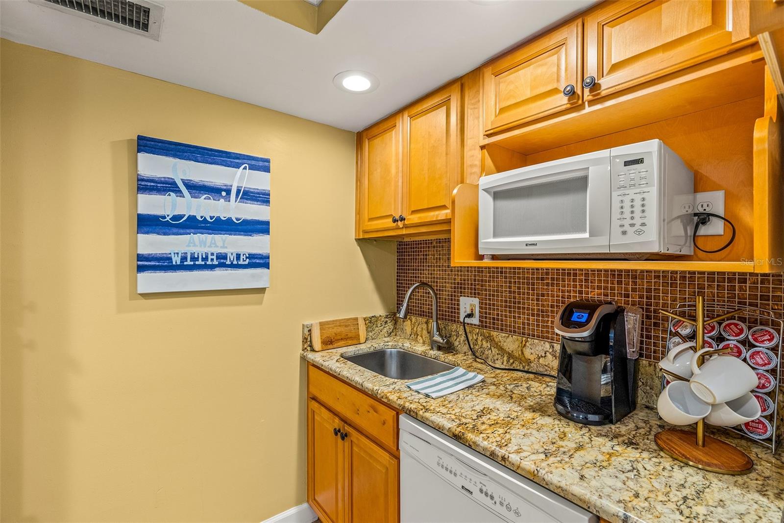 BOCA SHORES CONDO - Residential Lease