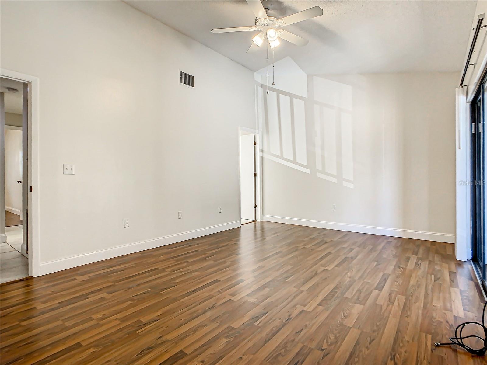 SUNRIDGE 2 - Residential Lease