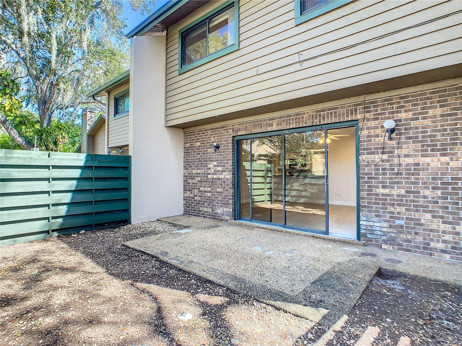 SUNRIDGE 2 - Residential Lease