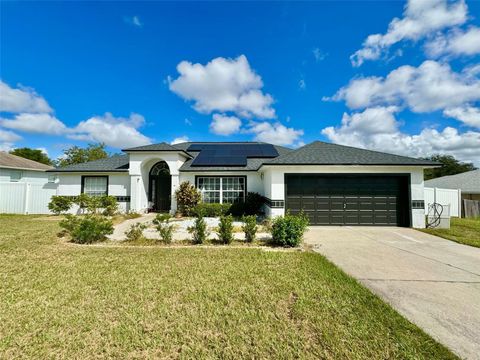 A home in GROVELAND