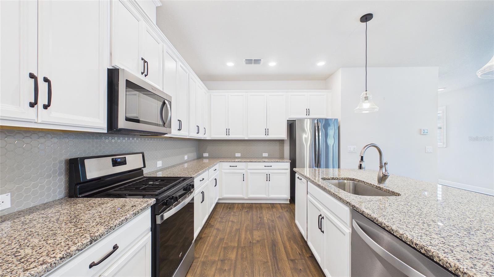 FISHHAWK RANCH WEST PH 3A - Residential