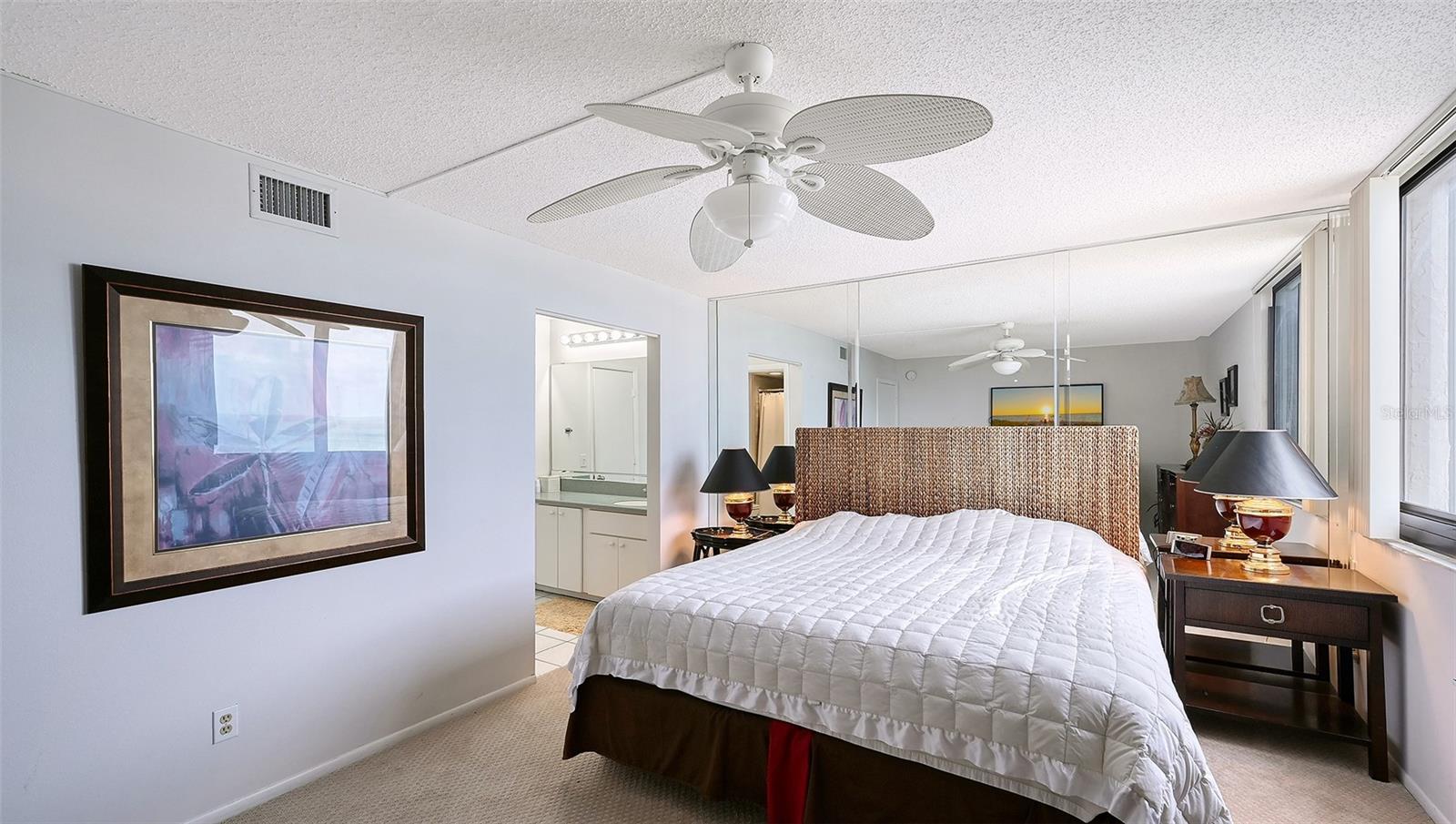 SEAPLACE II - Residential