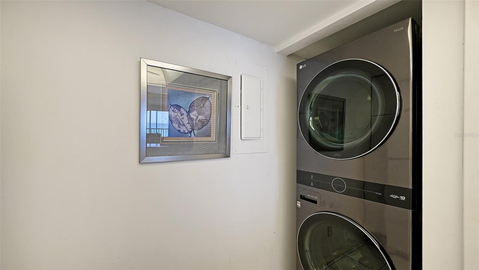 SEAPLACE II - Residential