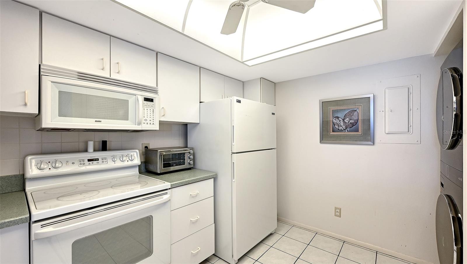 SEAPLACE II - Residential