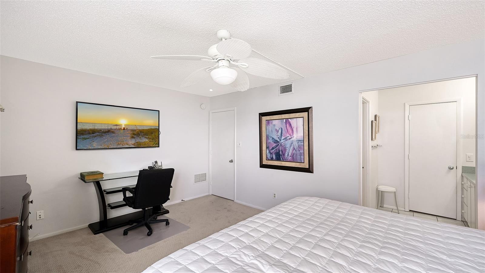 SEAPLACE II - Residential