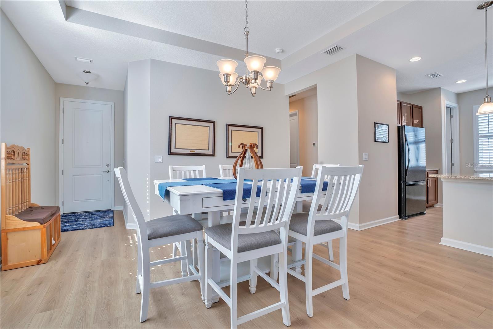 VICTORIA GARDENS PH 6 - Residential