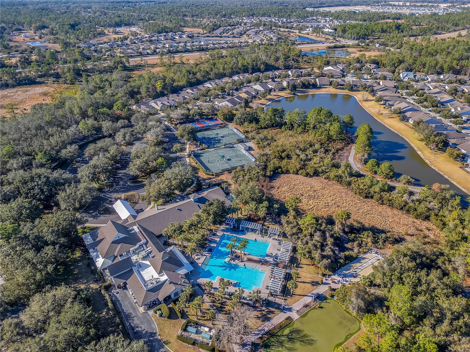 VICTORIA GARDENS PH 6 - Residential