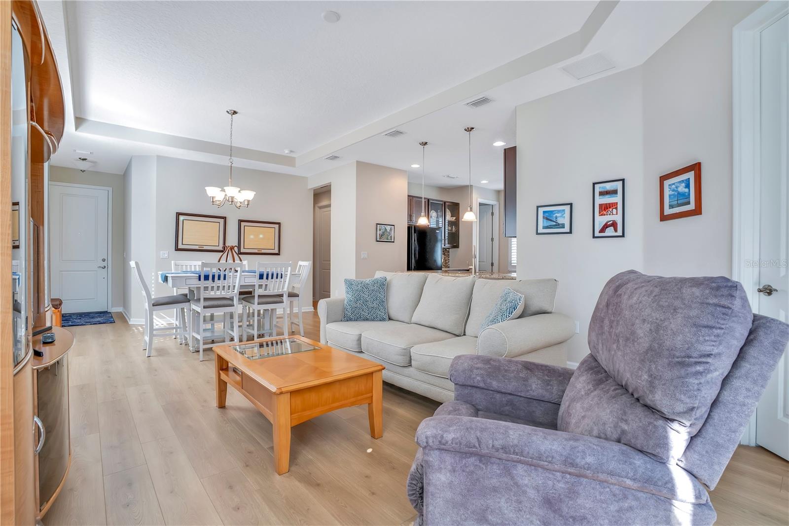 VICTORIA GARDENS PH 6 - Residential