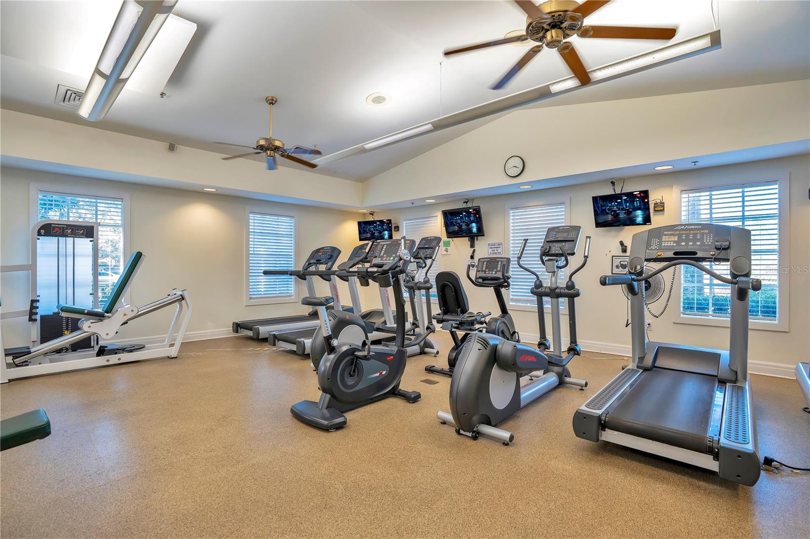 VICTORIA GARDENS PH 6 - Residential