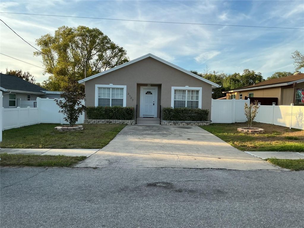 Photo of 2127 W Perio Street #1, Tampa, FL 33612 (MLS # TB8506987)