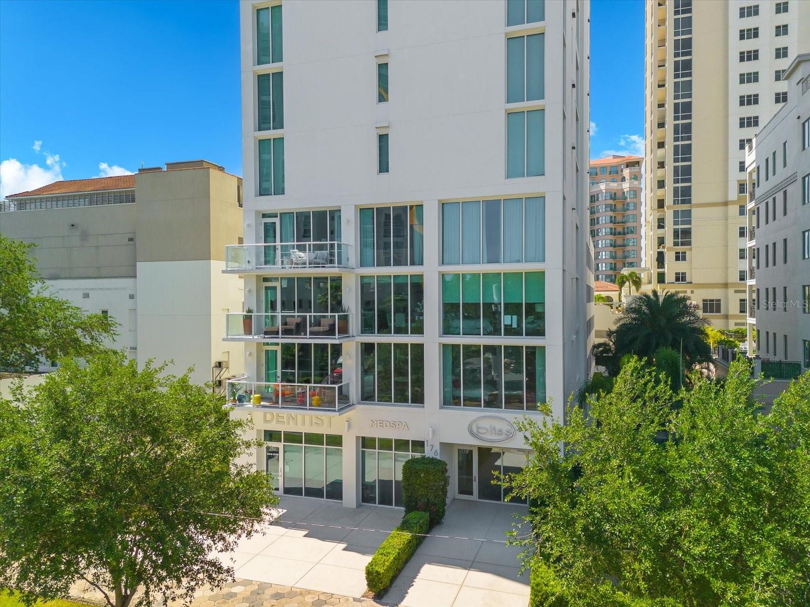 BLISS CONDO - Residential