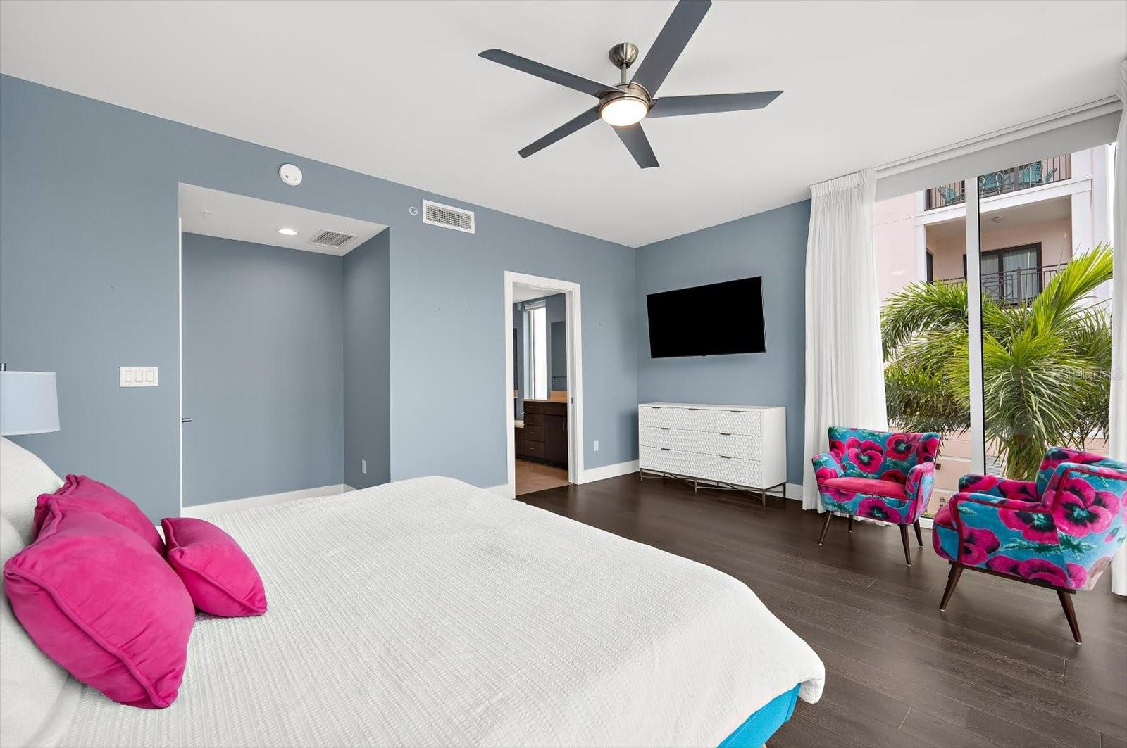 BLISS CONDO - Residential