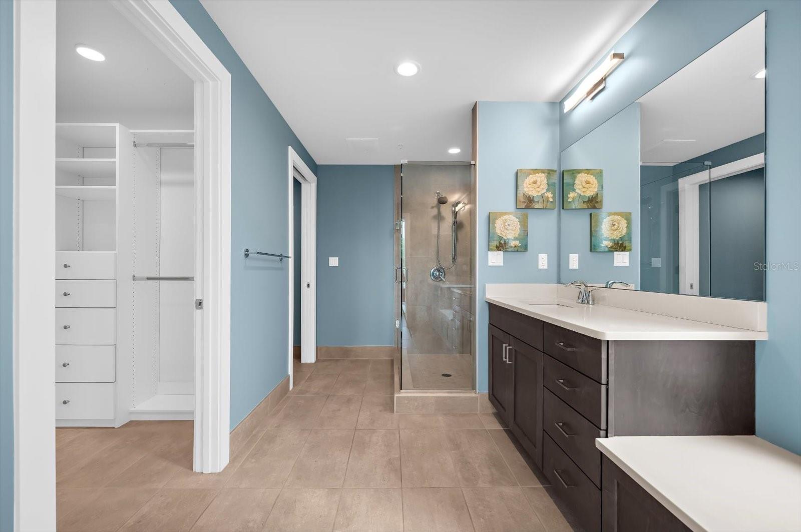 BLISS CONDO - Residential