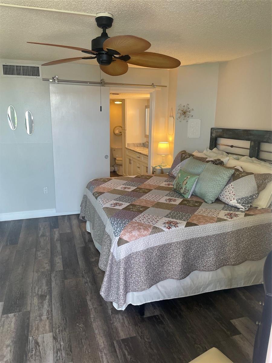 ISLAND WALK CONDO - Residential