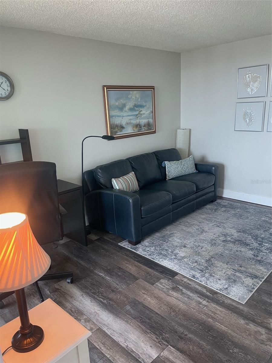 ISLAND WALK CONDO - Residential