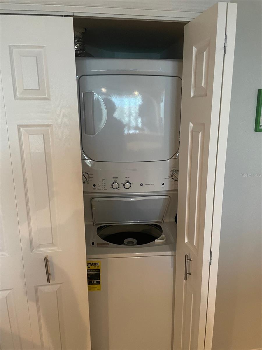 ISLAND WALK CONDO - Residential