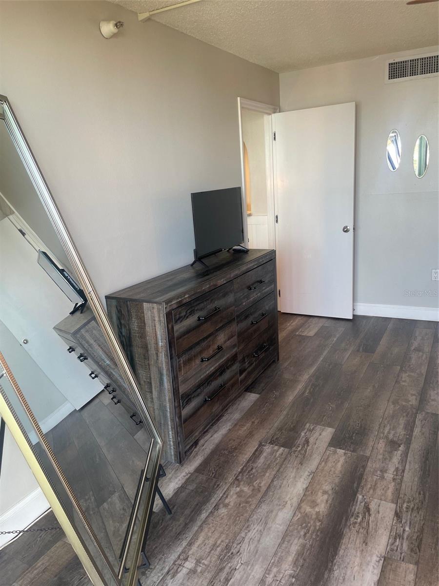 ISLAND WALK CONDO - Residential