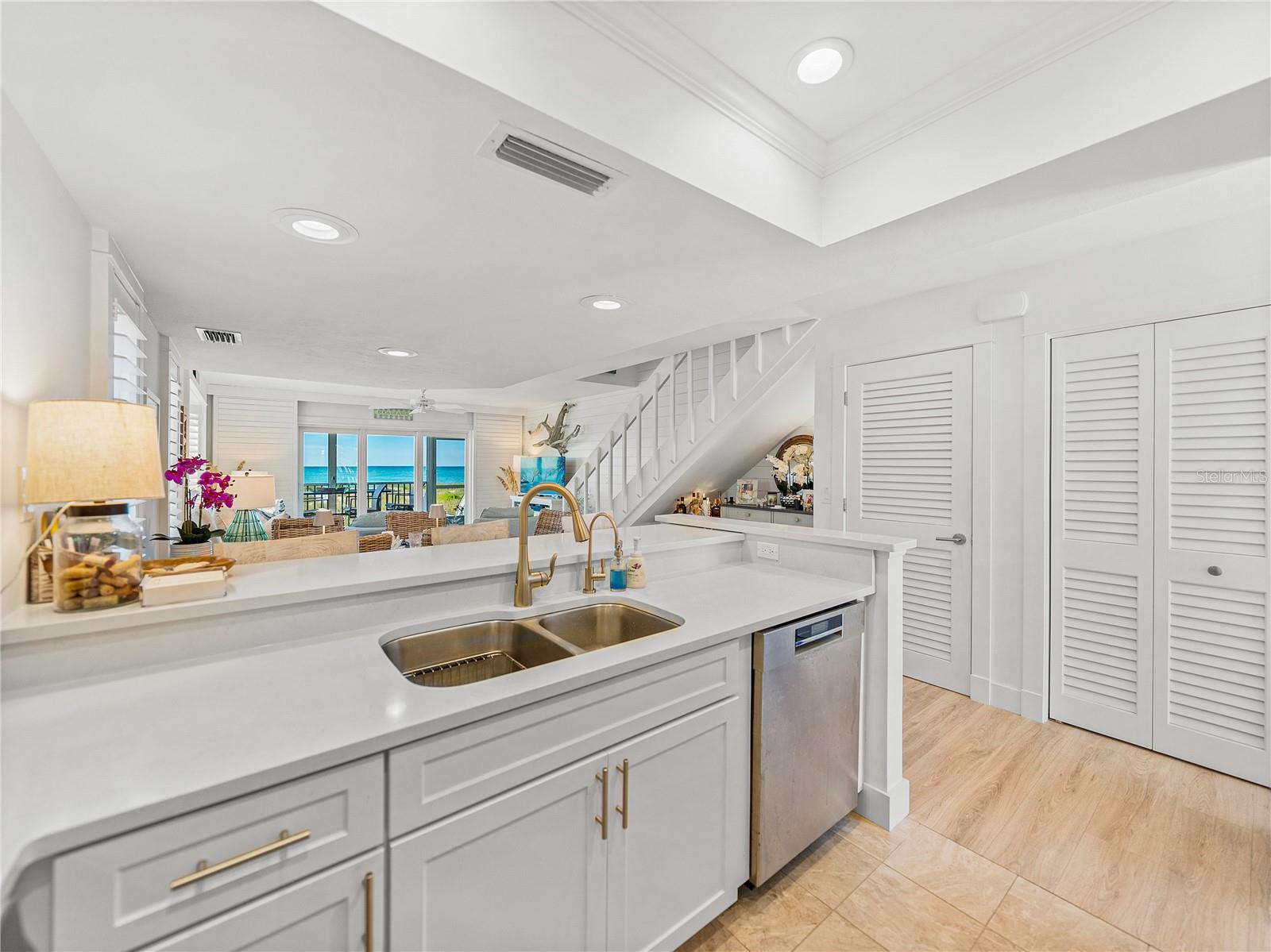 SUNDOWN COLONY - Residential