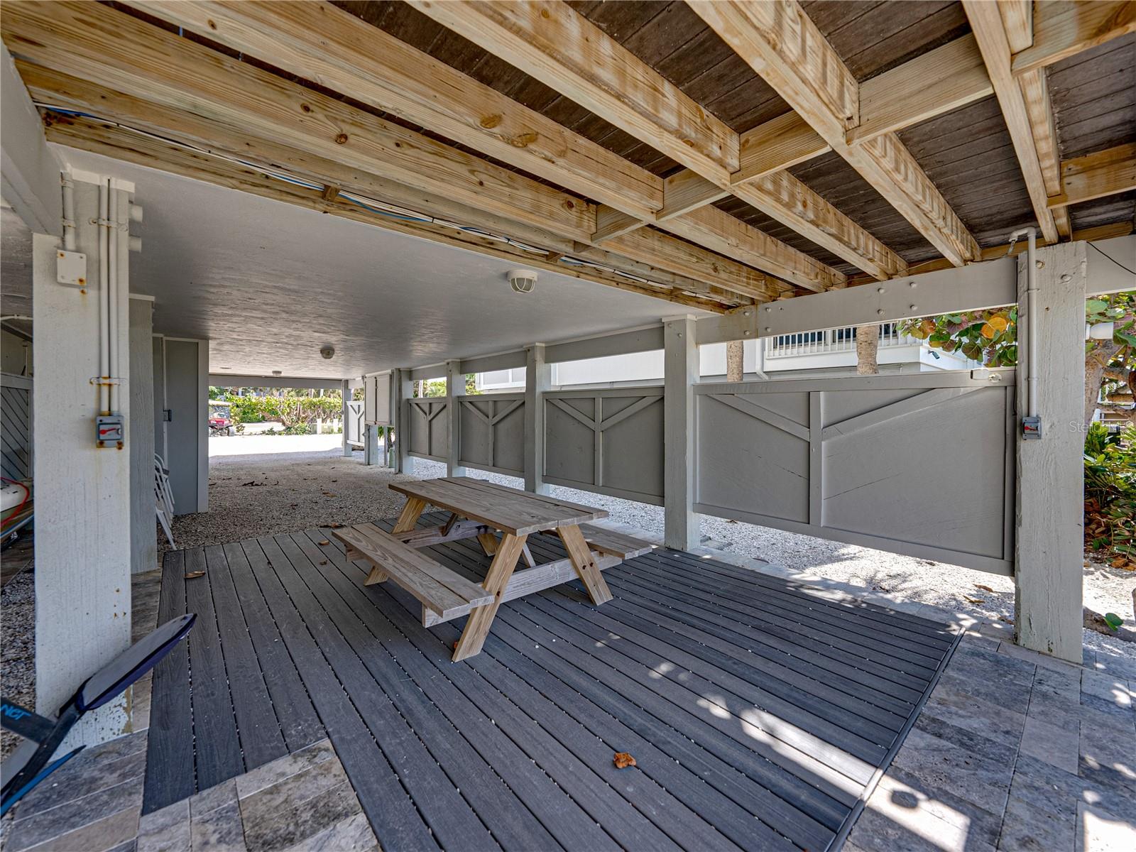 SUNDOWN COLONY - Residential