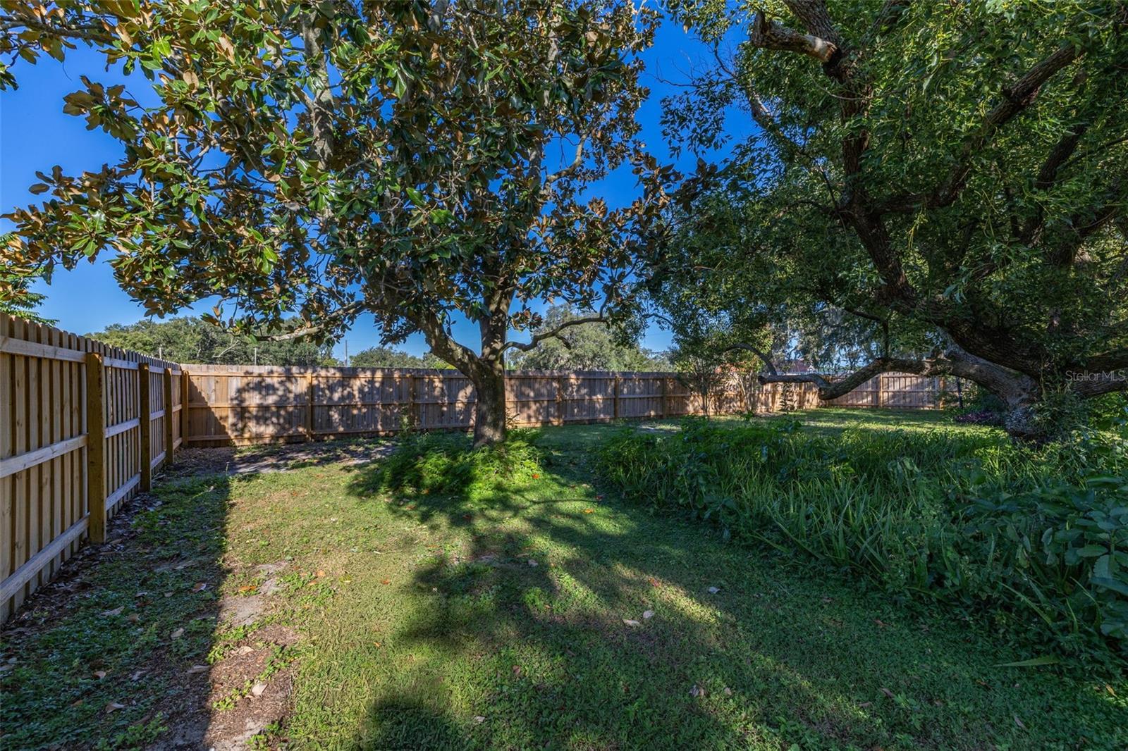 CRYSTAL LAKE ESTATES - Residential