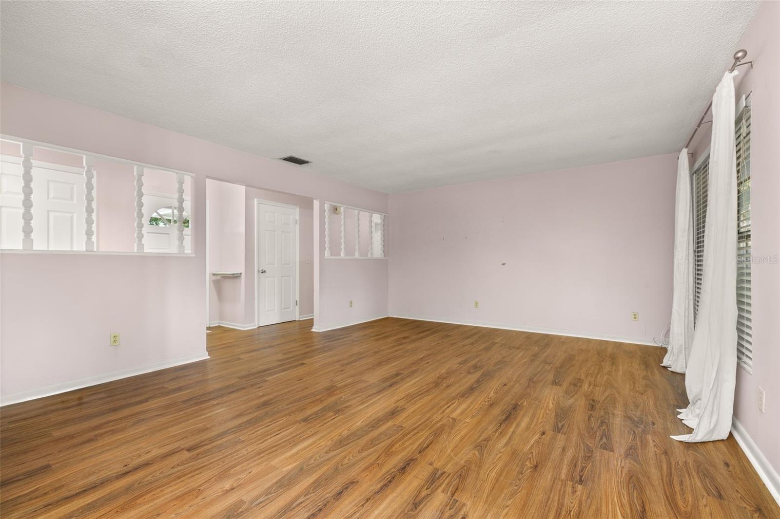 CRYSTAL LAKE ESTATES - Residential