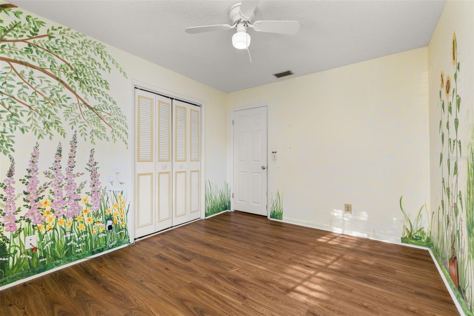 CRYSTAL LAKE ESTATES - Residential