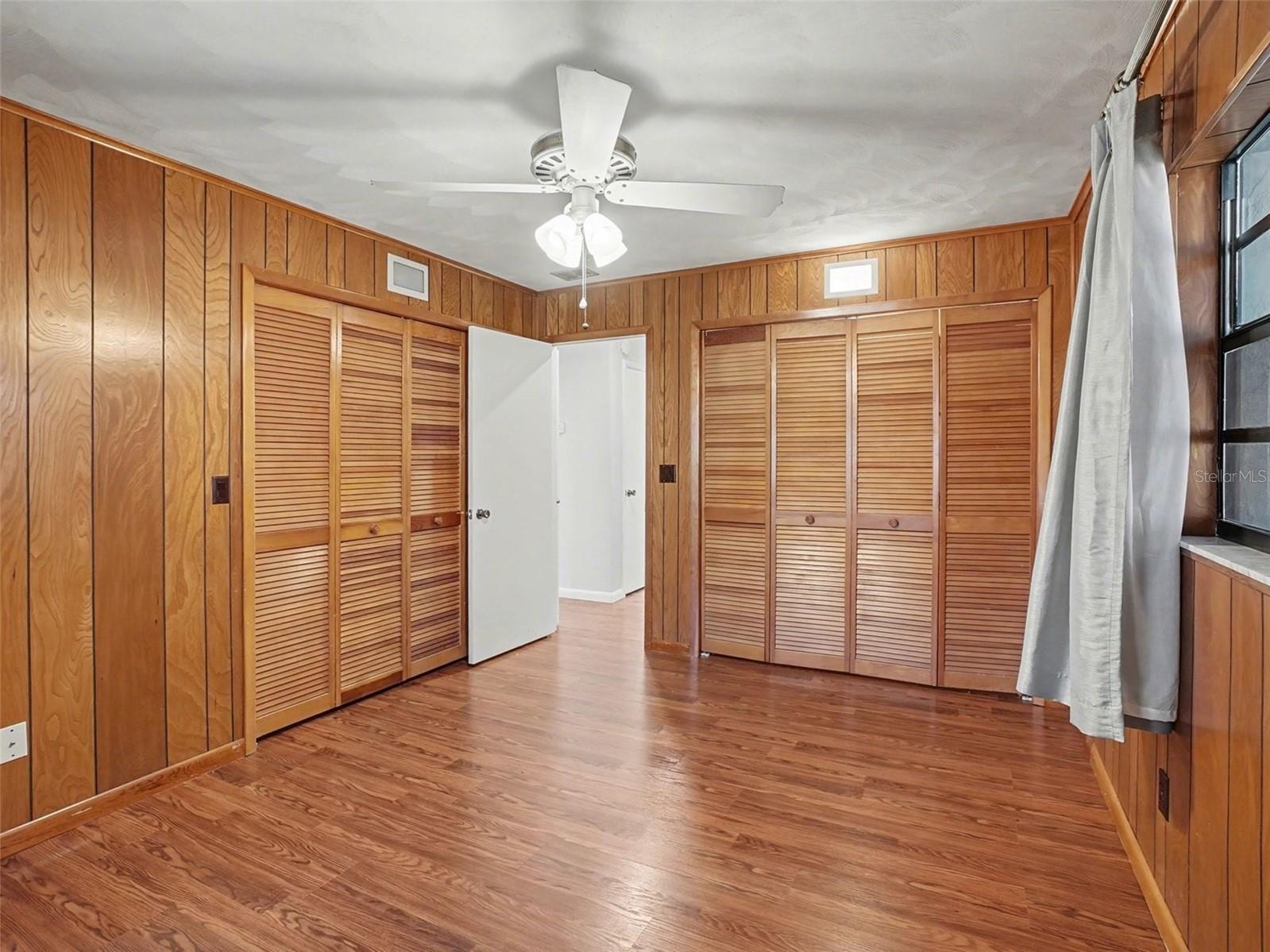 LAKE WAUNATTA VILLAGE - Residential