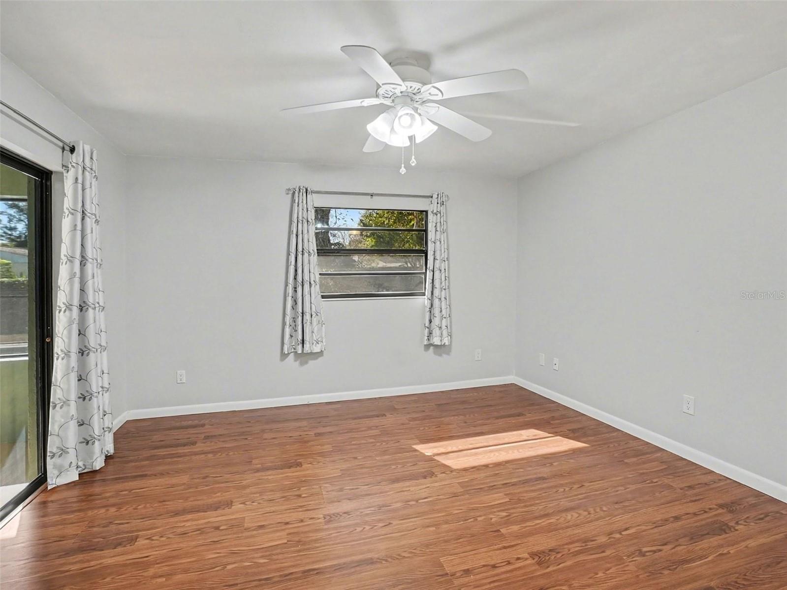 LAKE WAUNATTA VILLAGE - Residential