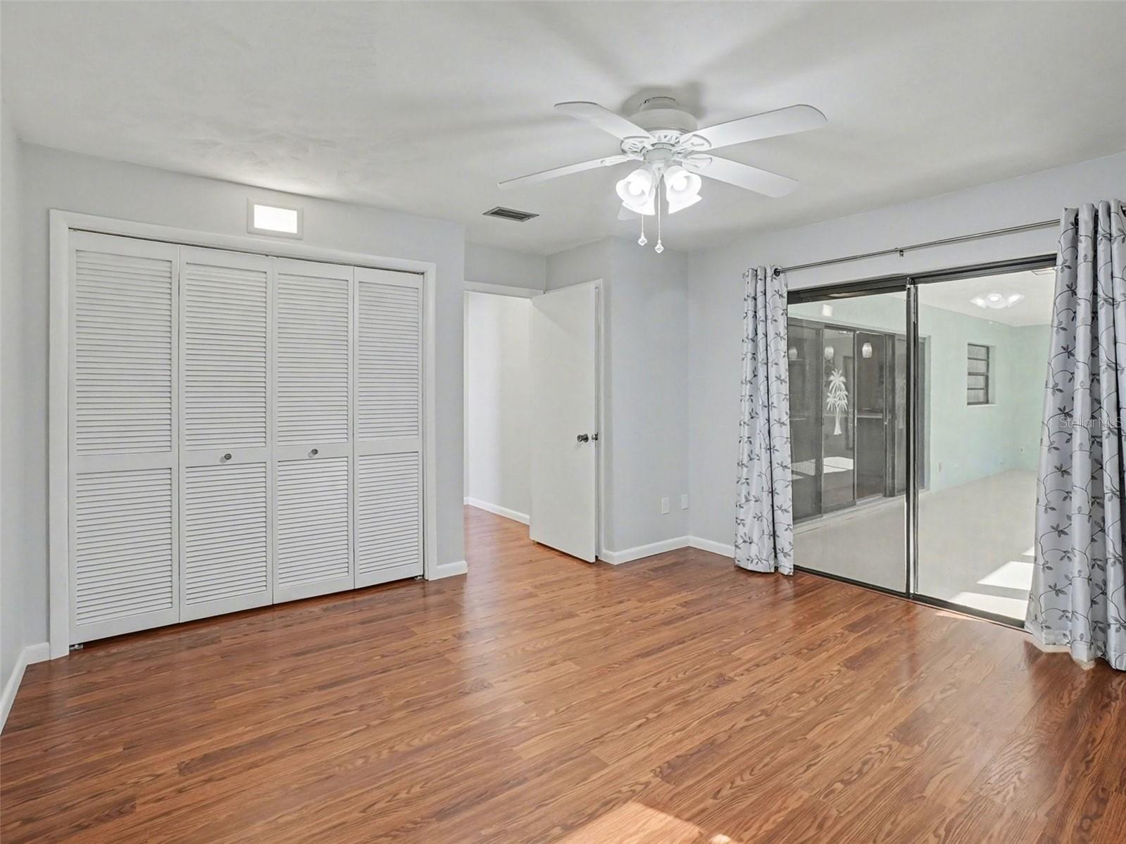 LAKE WAUNATTA VILLAGE - Residential