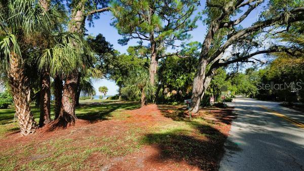 INDIAN BEACH MAP OF - Land